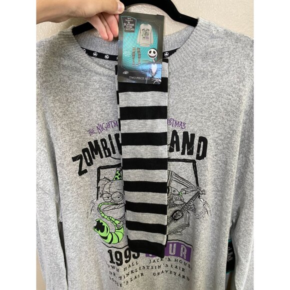 The Nightmare Before Christmas Sleepwear Set With Socks L Disney Pajamas - Picture 5 of 8